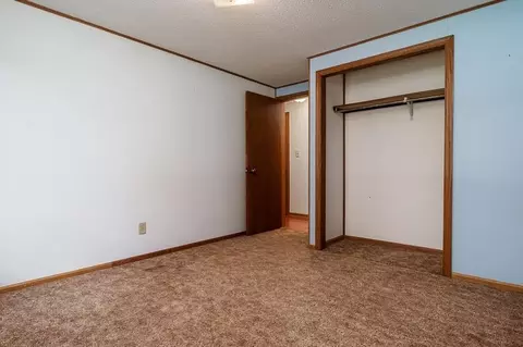 Bedroom - 8731 Elevator Rd, Roscoe, IL 61073 photo 5 of 10