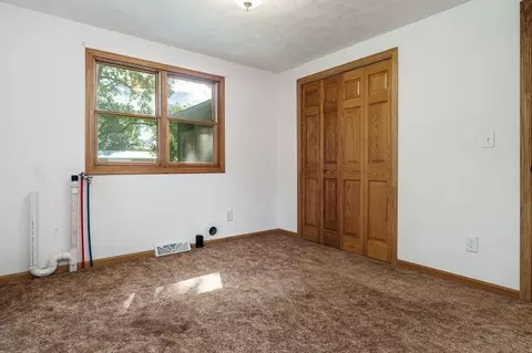 Bedroom - 8731 Elevator Rd, Roscoe, IL 61073 photo 6 of 10