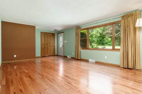Living - 8731 Elevator Rd, Roscoe, IL 61073 photo 1 of 8