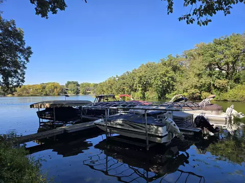 View/Area - 8 A137 Revere Ct, Apple River, IL 61001 photo 1 of 4