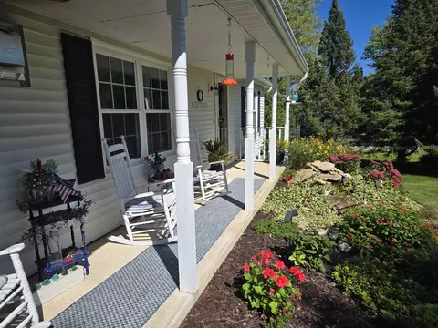 Exterior - 8 A137 Revere Ct, Apple River, IL 61001 photo 3 of 10