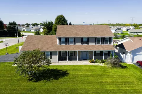 7218 Salzbrenner Ln, Machesney Park, IL 61115