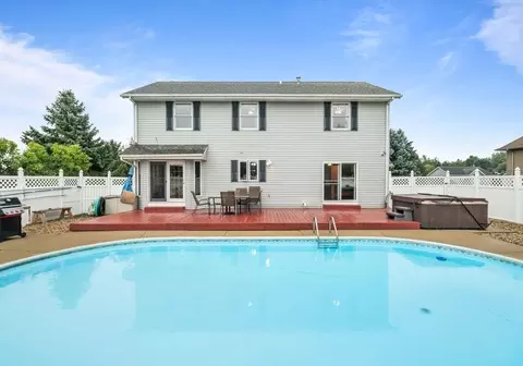 Exterior - 3910 Mockingbird Ln, Byron, IL 61010 photo 6 of 11