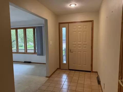 Entry Way - 508 N Winchester Dr, Freeport, IL 61032 photo 1 of 1
