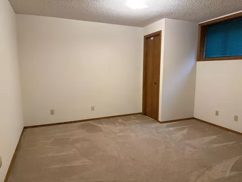 Bedroom - 508 N Winchester Dr, Freeport, IL 61032 photo 5 of 6