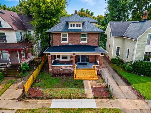1315 4th Ave, Rockford, IL 61104