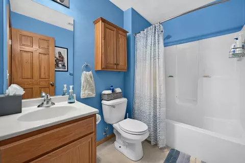 Bath - 10149 Monarch Rd #119A, Roscoe, IL 61073 photo 2 of 2