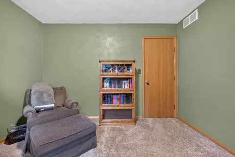 Bedroom - 524 Merilot Dr, Roscoe, IL 61073 photo 6 of 6