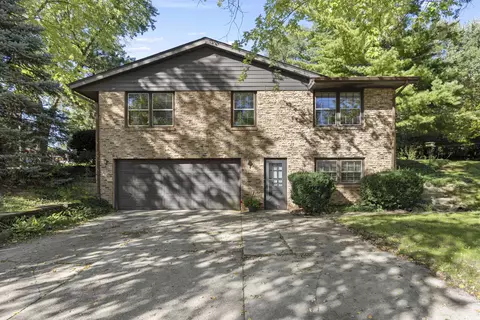 224 S Alpine Rd, Rockford, IL 61108