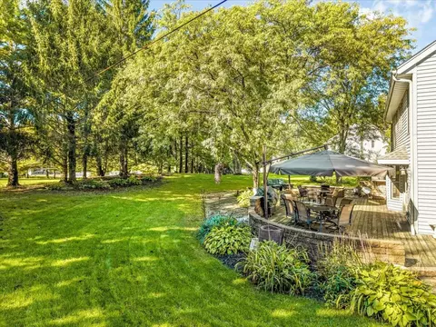 Exterior - 7511 Grace Dr, Roscoe, IL 61073 photo 21 of 28