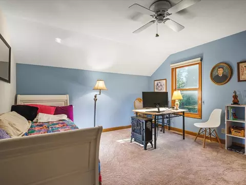 Bedroom - 7511 Grace Dr, Roscoe, IL 61073 photo 5 of 7