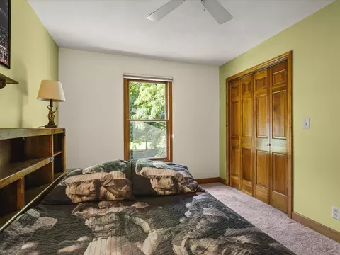 Bedroom - 7511 Grace Dr, Roscoe, IL 61073 photo 7 of 7