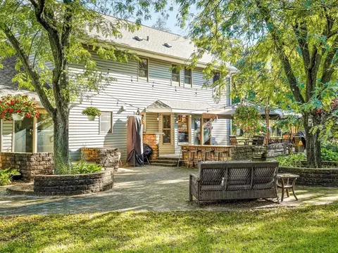Exterior - 7511 Grace Dr, Roscoe, IL 61073 photo 15 of 28