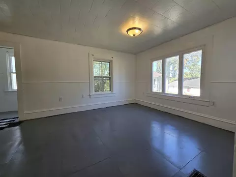 Living - 306 W 5th St, Pecatonica, IL 61063 photo 1 of 5