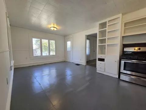 Living - 306 W 5th St, Pecatonica, IL 61063 photo 5 of 5