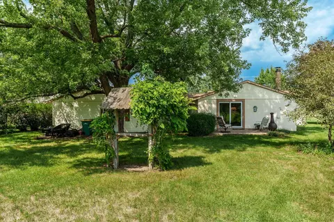 Exterior - 5591 Reimer Dr, Roscoe, IL 61073 photo 8 of 8