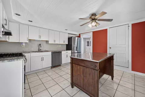 Kitchen - 16108 Anderson Rd, Pecatonica, IL 61063 photo 1 of 3