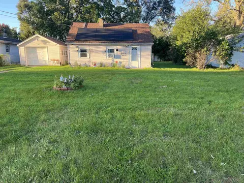 1028 Talmadge Ave, Machesney Park, IL 61115