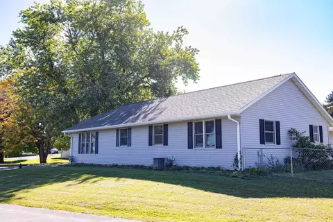 Exterior - 100 Adams St, Ridott, IL 61067 photo 3 of 6
