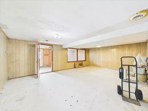 Other - 406 N Oak Ln, Dixon, IL 61021 photo 9 of 11