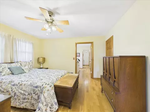 Bedroom - 406 N Oak Ln, Dixon, IL 61021 photo 6 of 6