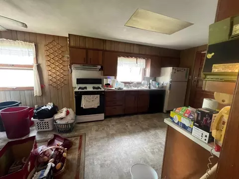 1239 S Float Ave, Freeport, IL 61032 photo 5