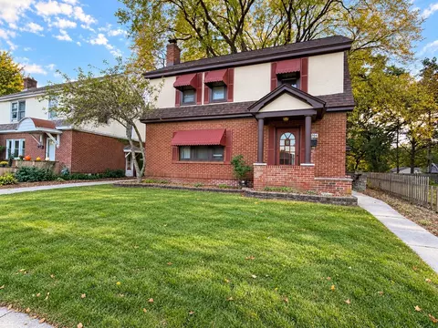 4704 Illinois St, Loves Park, IL 61111