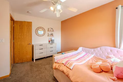 Bedroom - 1733 Lake Summerset Rd, Lake Summerset, IL 61019 photo 2 of 6