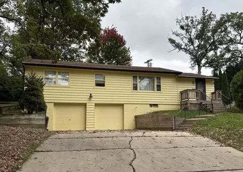 Exterior - 1741 S Demeter, Freeport, IL 61032 photo 2 of 3