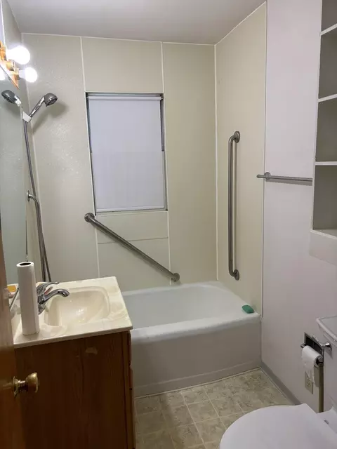 Bath - 1741 S Demeter, Freeport, IL 61032 photo 1 of 1
