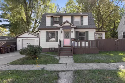 1910 Andrews St, Rockford, IL 61101