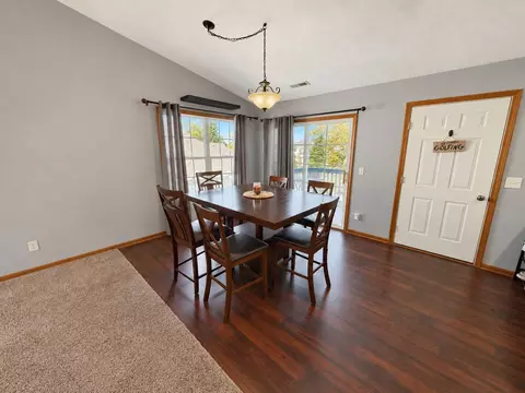 Dining - 10164 Monarch Rd, Roscoe, IL 61073 photo 2 of 4