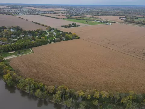000 Rivers Bend Rd, Roscoe, IL 61073 photo 7