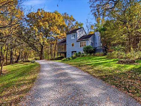 167 Cogan Dr, Galena, IL 61036