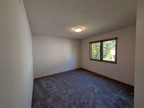 Bedroom - 481 Marstonmoor Rd, Lake Summerset, IL 61019 photo 4 of 6
