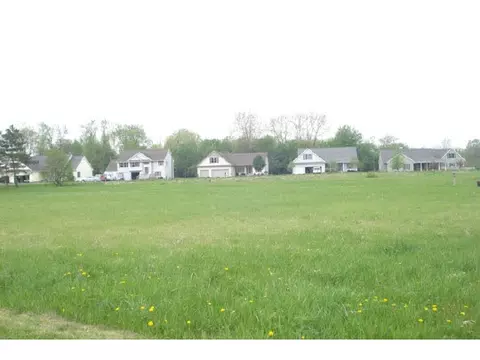 626 Genoa St, Cherry Valley, IL 61016 photo 3