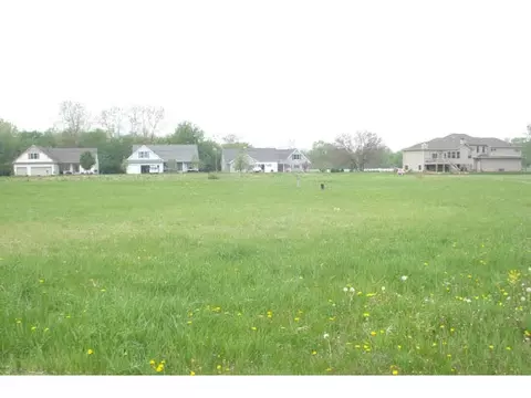 626 Genoa St, Cherry Valley, IL 61016 photo 4