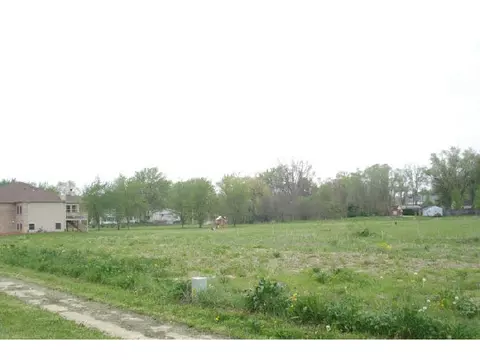626 Genoa St, Cherry Valley, IL 61016 photo 9