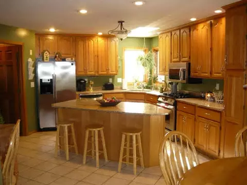 10048 Pamela Dr, Roscoe, IL 61073 photo 6