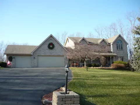 10048 Pamela Dr, Roscoe, IL 61073 photo 1