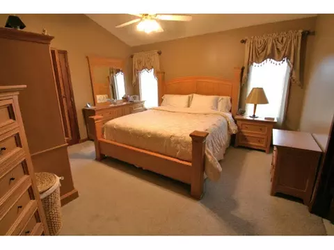12376 Dunham Dr, Roscoe, IL 61073 photo 8