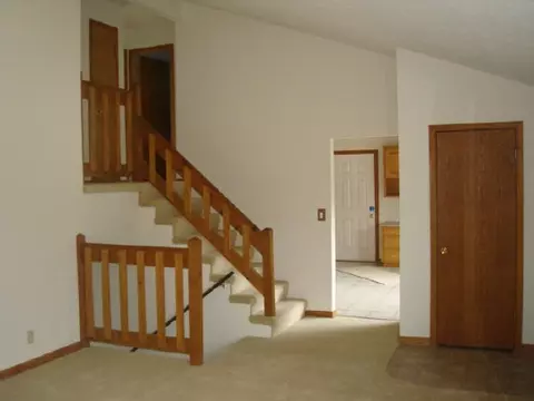 11708 Cedarbrook Rd, Roscoe, IL 61073 photo 3