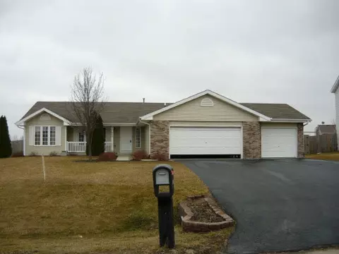 608 Willow Bend Dr, Davis Junction, IL 61020 photo 1