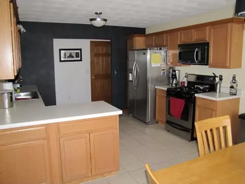 613 Overture, Roscoe, IL 61073 photo 5