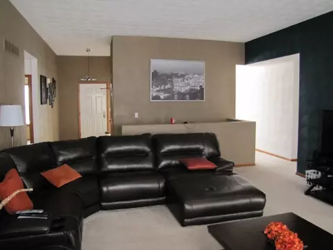 613 Overture, Roscoe, IL 61073 photo 4