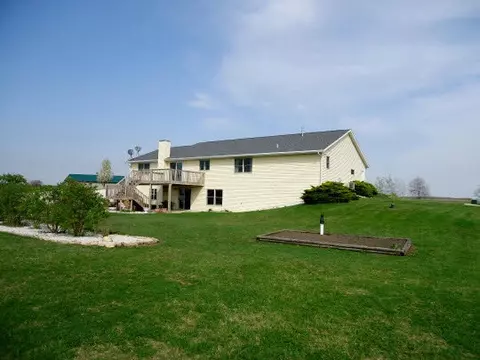 9840 Olson Rd, Beloit, WI 53511 photo 2