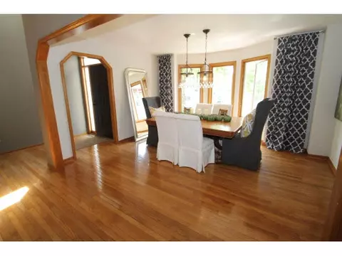 11485 Ridgecrest Dr, Roscoe, IL 61073 photo 5