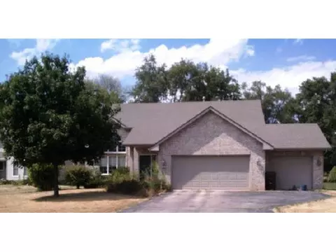 10334 Geneva Dr, Roscoe, IL 61073 photo 1
