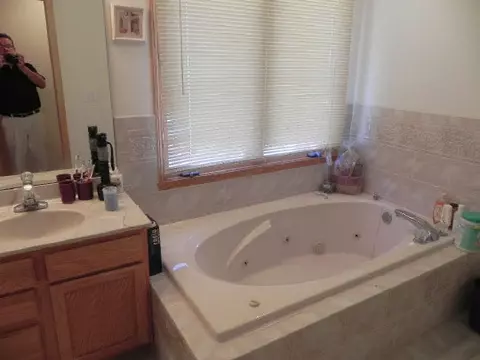 363 Corkhill Ct, Lake Summerset, IL 61019 photo 10