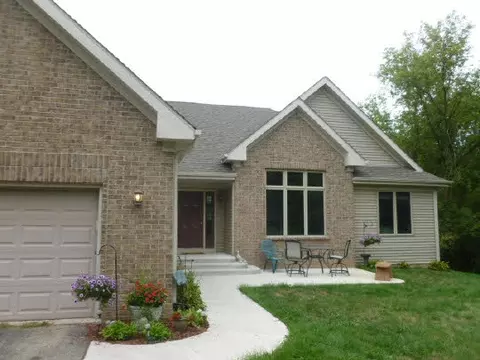 10506 Ray Dr, Roscoe, IL 61073 photo 1